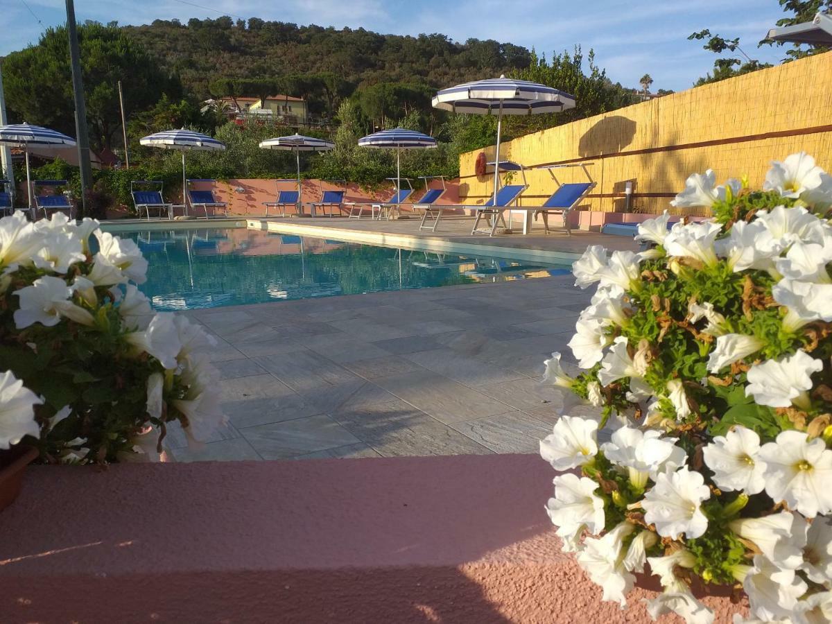 Elbaloves Appartaments Villa Capoliveri  Dış mekan fotoğraf